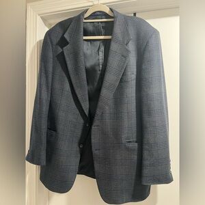 Chic oversized Men's Classic Navy and Gray Plaid Blazer